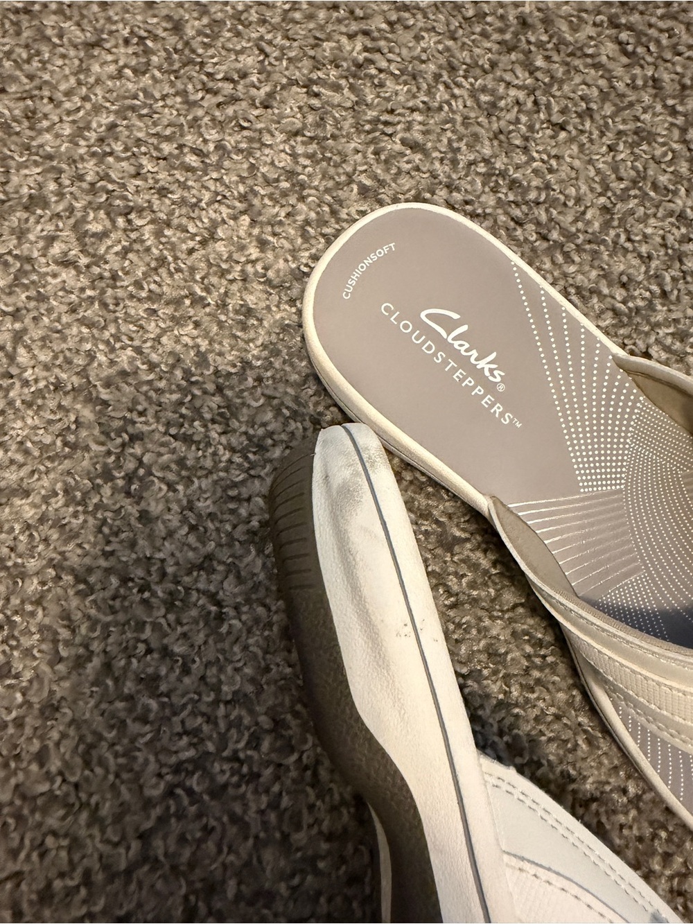 Clarks Women's White Slide Sandals - Picture 7 of 16